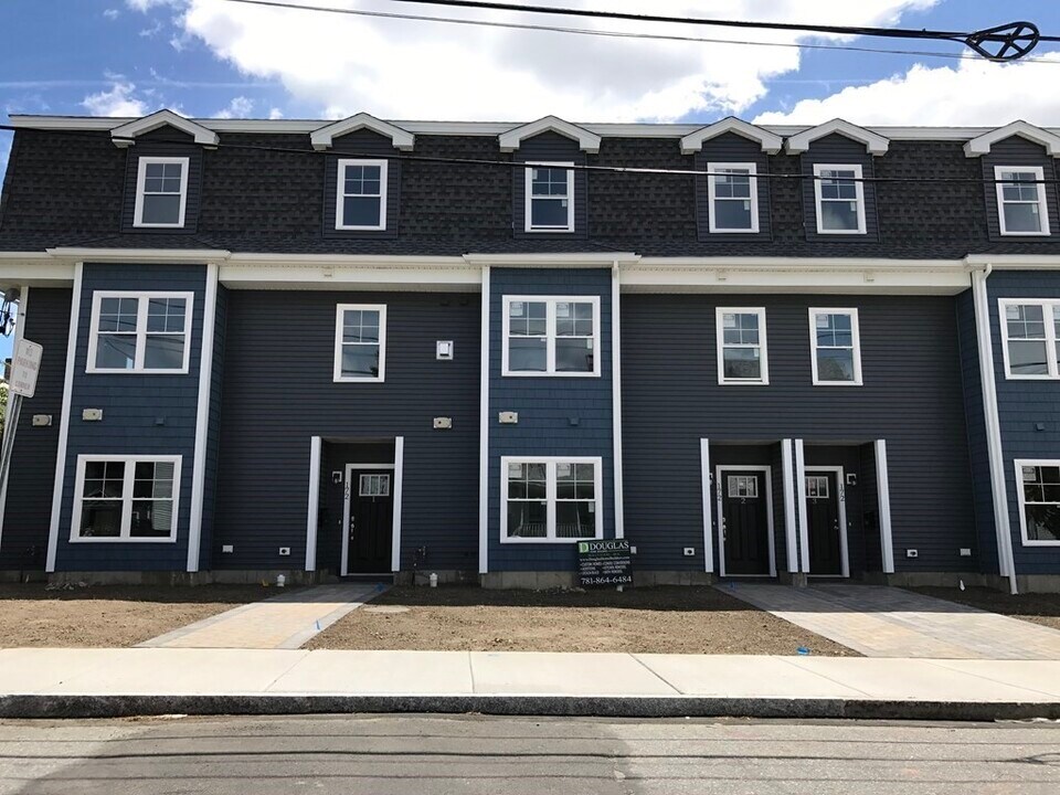 172 Bright St in Waltham, MA - Building Photo