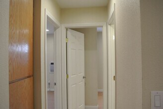 7440 Mesa College Dr in San Diego, CA - Building Photo - Building Photo