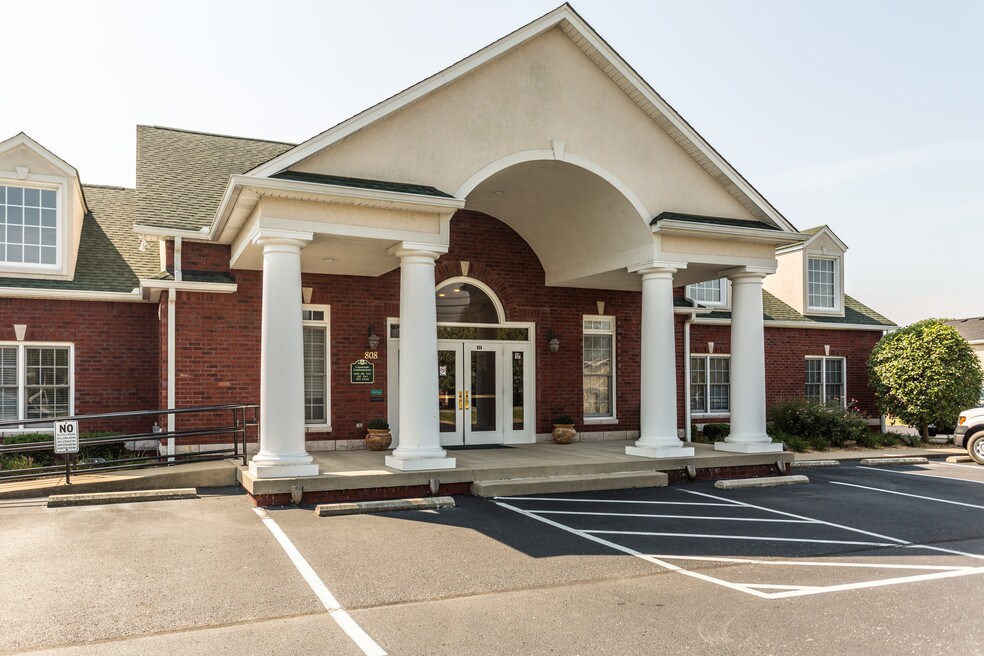 Saddlebrook Senior Apartments Lebanon, TN Apartments For Rent