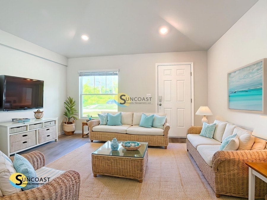 10107 Tramore Ave in Englewood, FL - Building Photo