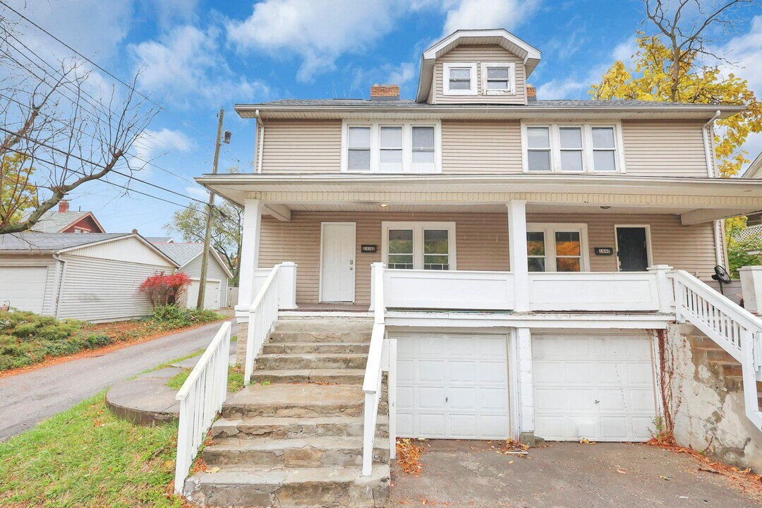 1038-1040-1040 Forest St in Columbus, OH - Building Photo