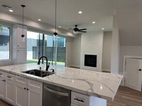 10754 Nassau Ave in Los Angeles, CA - Building Photo - Building Photo