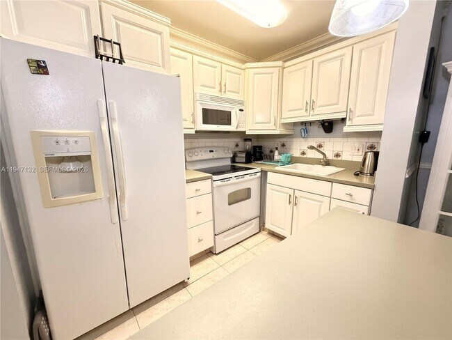 1520 McKinley St in Hollywood, FL - Building Photo - Building Photo