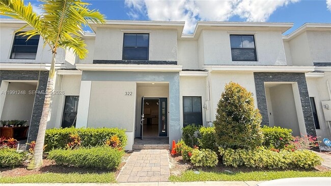 322 NE 1st Ave in Florida City, FL - Building Photo - Building Photo