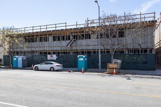 Motor Avenue in Los Angeles, CA - Foto de edificio - Building Photo