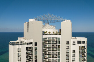 Ocean III in Sunny Isles Beach, FL - Building Photo - Building Photo