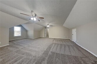 210 Timber Laurel Ct in Lawrenceville, GA - Building Photo - Building Photo