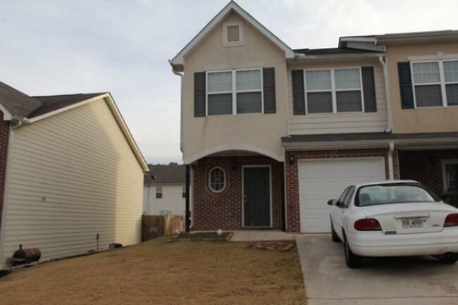 property at 687 Georgetown Ct