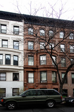 111 W 75th St in New York, NY - Building Photo - Building Photo