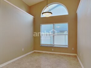 5152 New Savannah Cir in Wesley Chapel, FL - Building Photo - Building Photo