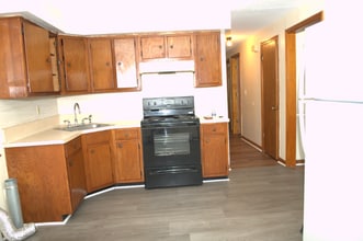12 Maple Ave in Wallingford, CT - Building Photo - Building Photo