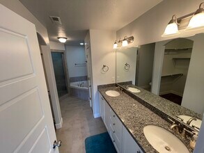 681 S 1803 W in Orem, UT - Foto de edificio - Building Photo