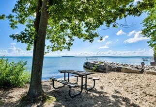 752 Chestnut St in Innisfil, ON - Building Photo - Building Photo