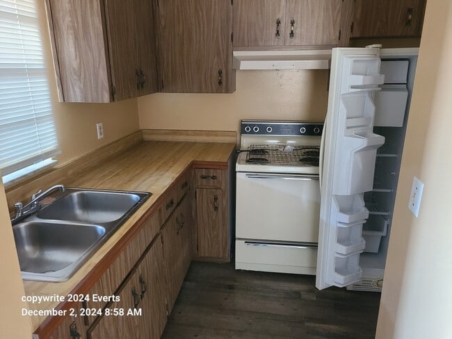 6534 W Norvell Bryant Hwy in Crystal River, FL - Building Photo - Building Photo
