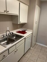 1900 Bay Area Blvd in Houston, TX - Building Photo - Building Photo