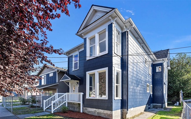 property at 1214 S 8th St