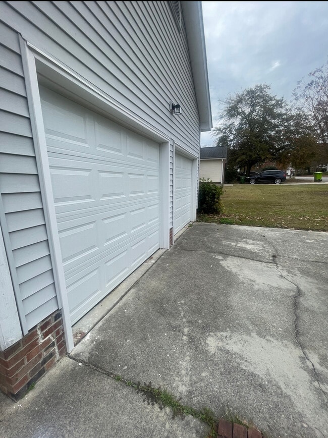 205 N Trace Ln in Columbia, SC - Building Photo - Building Photo