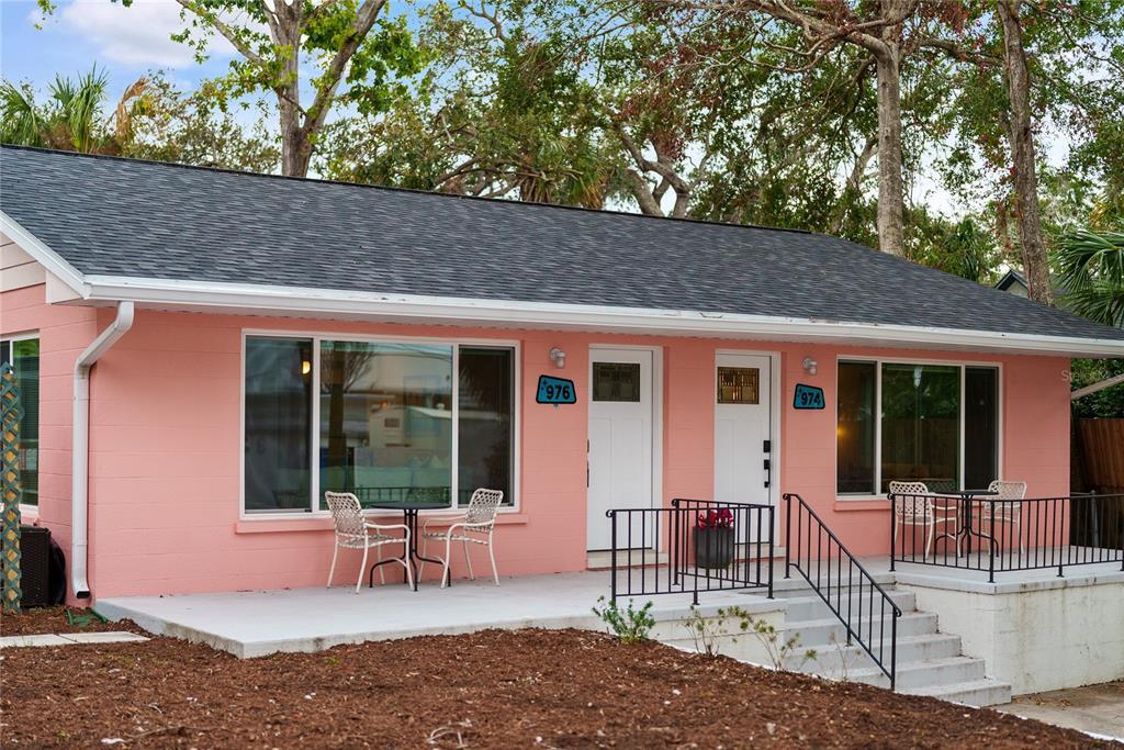 974 Tennessee Ln in Sarasota, FL - Foto de edificio