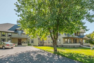 Lombard Estate in Waterville, ME - Building Photo - Building Photo