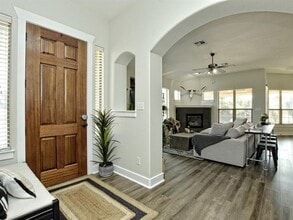 214 Rivulet Ln in Lakeway, TX - Building Photo - Building Photo
