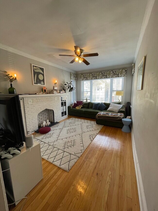 2912 N Albany Ave in Chicago, IL - Building Photo - Building Photo