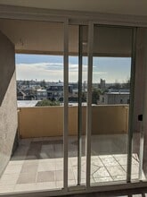 330 Vernon St, Unit 404 in Oakland, CA - Building Photo - Building Photo