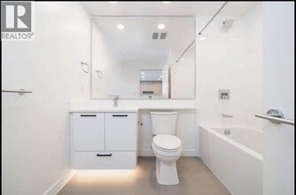 555 Sydney Ave. in Coquitlam, BC - Building Photo - Building Photo