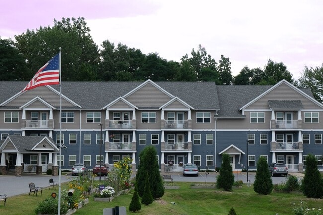 9 Joshua Way in Essex Junction, VT - Building Photo - Building Photo