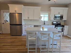 52 Sidney St in Lowell, MA - Foto de edificio - Building Photo