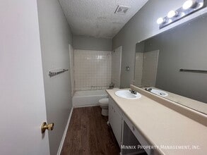 1600 Yonkers St in Plainview, TX - Foto de edificio - Building Photo