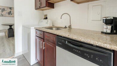 6220 Springhill Dr, Unit 9322-202 in Greenbelt, MD - Building Photo - Building Photo