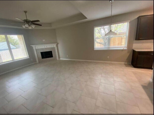10918 Hillside Dr in Montgomery, TX - Building Photo - Building Photo