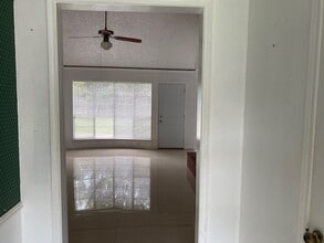 11610 Pine Knoll in Houston, TX - Building Photo - Building Photo