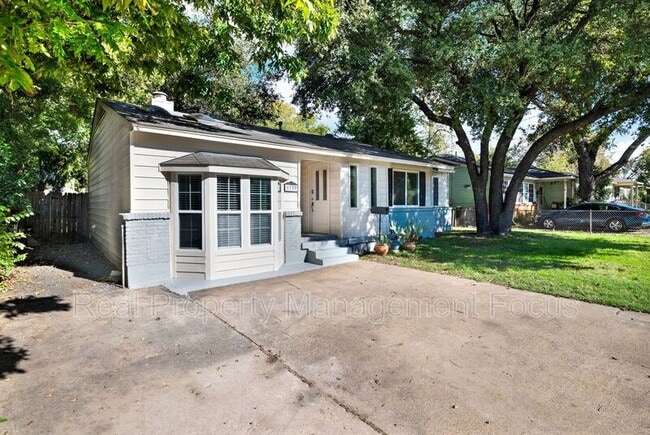 1725 Brake Dr in Carrollton, TX - Building Photo - Building Photo