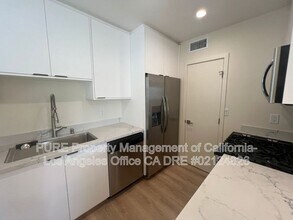 13554 Rye St in Los Angeles, CA - Building Photo - Building Photo