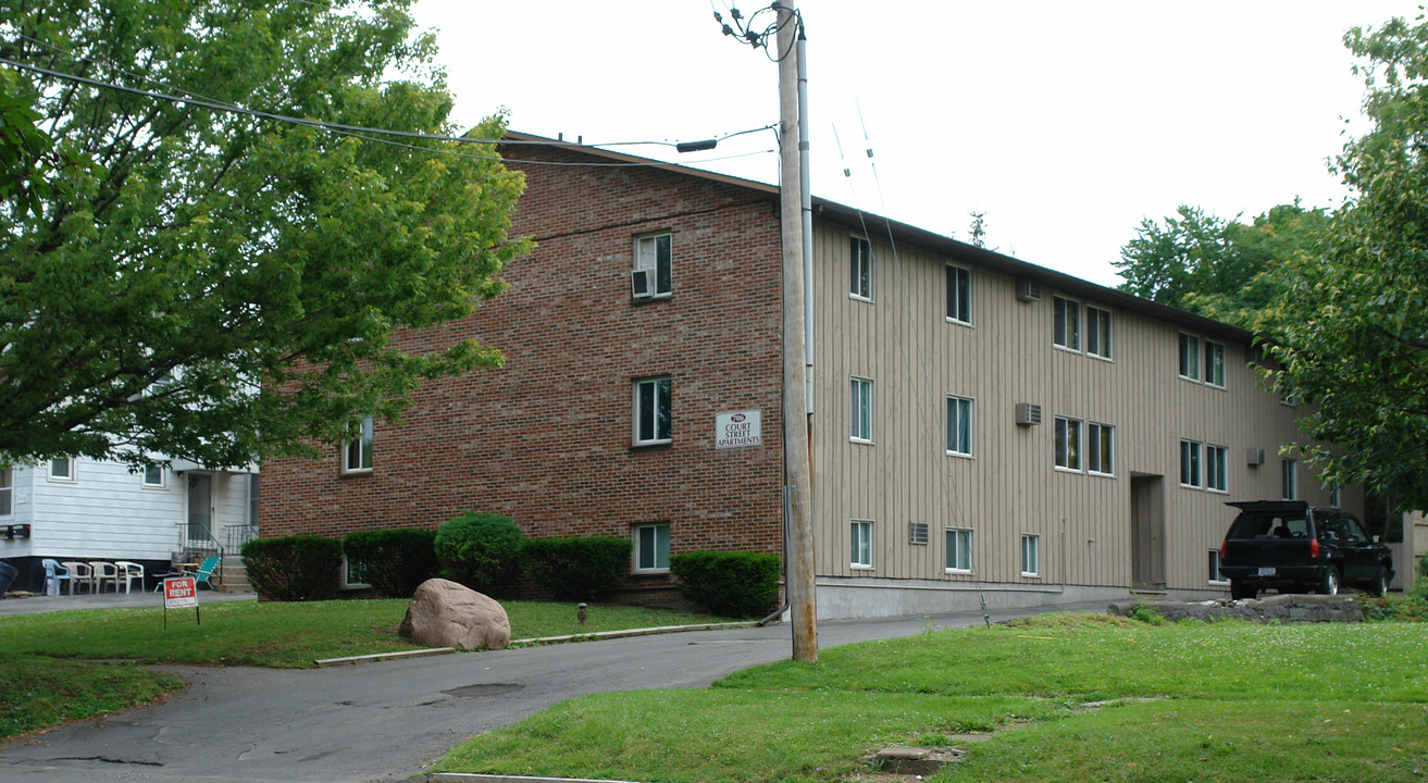 706 Court St in Syracuse, NY - Building Photo