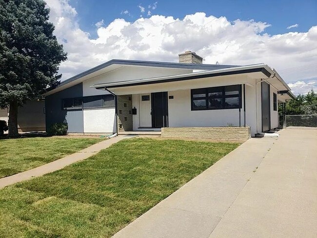 property at 63 Baylor St