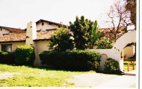 816 E Balsam Ave in Anaheim, CA - Building Photo - Building Photo