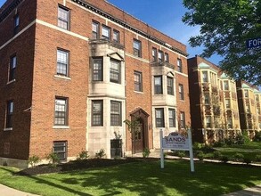 South Moreland Apartments in Cleveland, OH - Building Photo - Building Photo