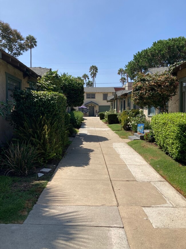 property at 129 S Broadway