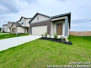 2557 Windle Ln in Seguin, TX - Building Photo - Building Photo