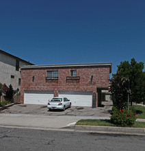 1031 Elm Ave in Glendale, CA - Building Photo - Building Photo