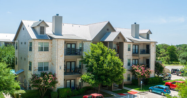The Woodland Apartments in Boerne, TX - Foto de edificio - Building Photo