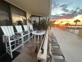 6009 Sea Ranch Dr, Unit 108 in Hudson, FL - Building Photo