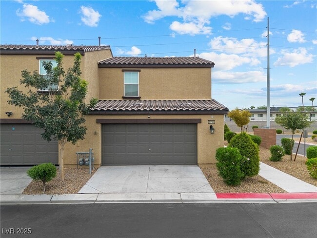 5231 Dubris Dr in Las Vegas, NV - Building Photo - Building Photo
