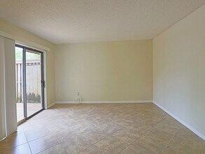 12353 Woodrose Ct-Unit -12353 Woodrose Court, 1 in Ft. Myers, FL - Building Photo - Building Photo