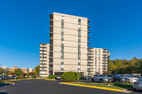 Barcroft Hills Condominium in Falls Church, VA - Building Photo - Building Photo