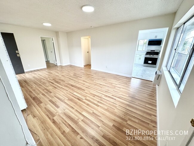 property at 5390 Romaine St