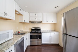 2 Rorbach Ln, Unit A in Geneseo, NY - Foto de edificio - Building Photo