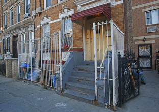 110 Palmetto St in Brooklyn, NY - Building Photo - Building Photo